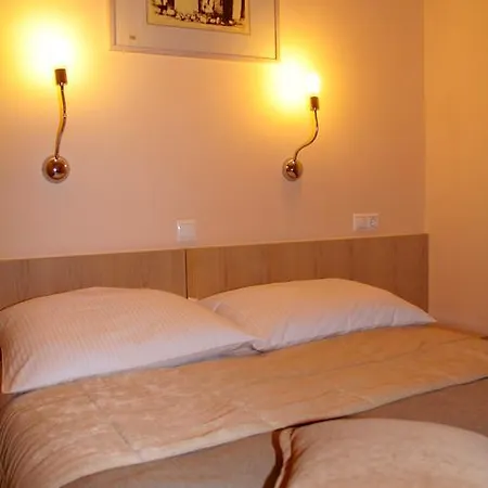 Dunav Turist Inn *